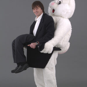 mascotte coniglio magic.jpg